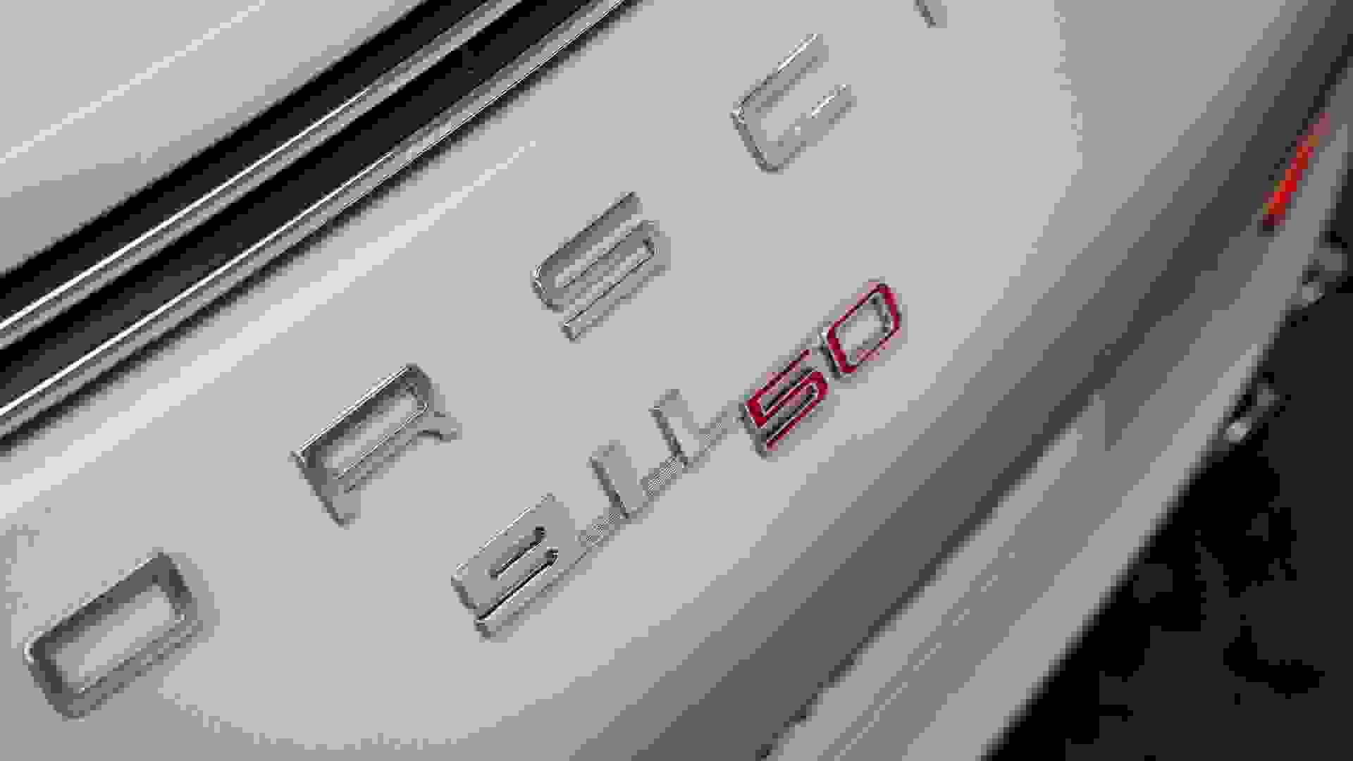 Porsche 911 Photo 0e6de528-3b45-4e00-a496-9c8112ab4263.jpg