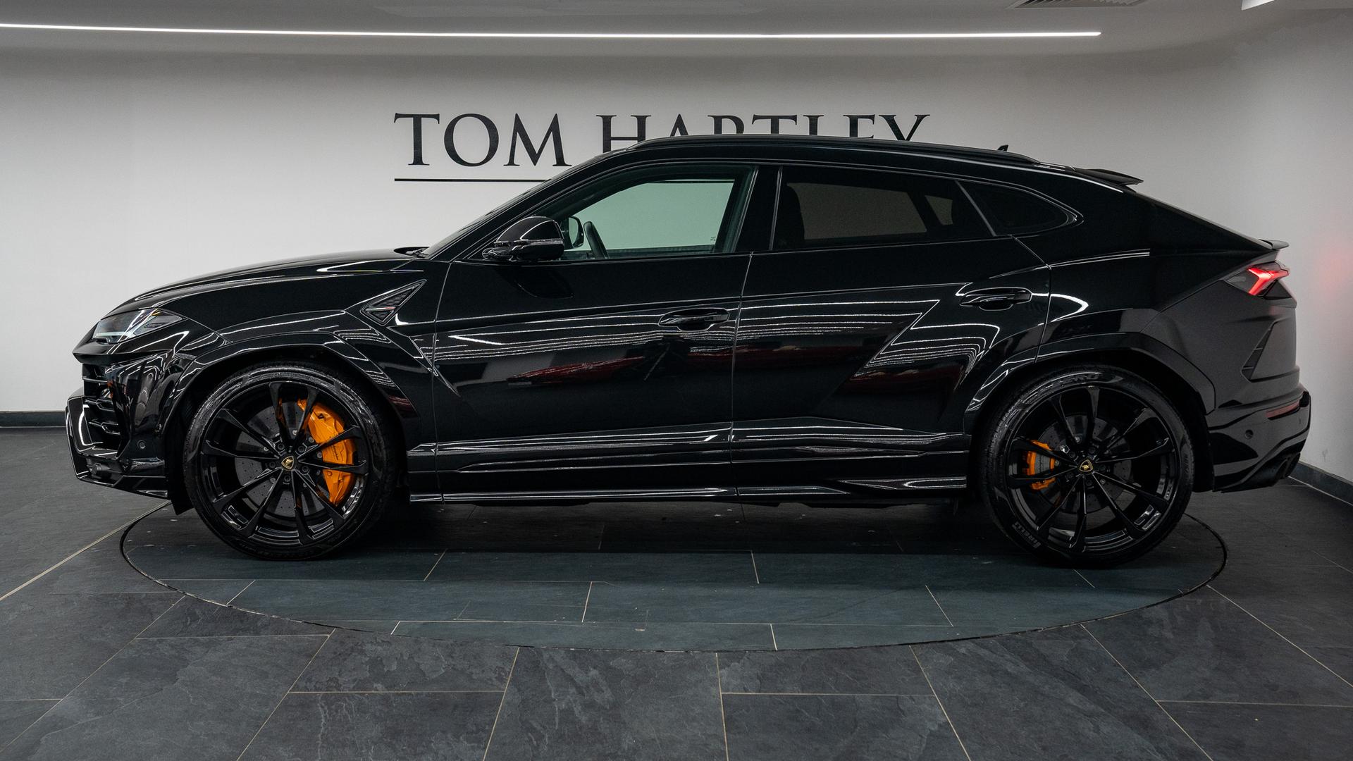 LAMBORGHINI Urus Photo 0e740058-9bce-42f4-bae2-d0effbbf066b.jpg