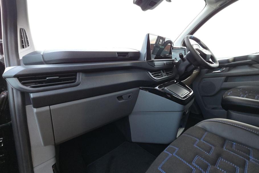Used Ford TRANSIT CUSTOM L1DCIVMSRT17 2