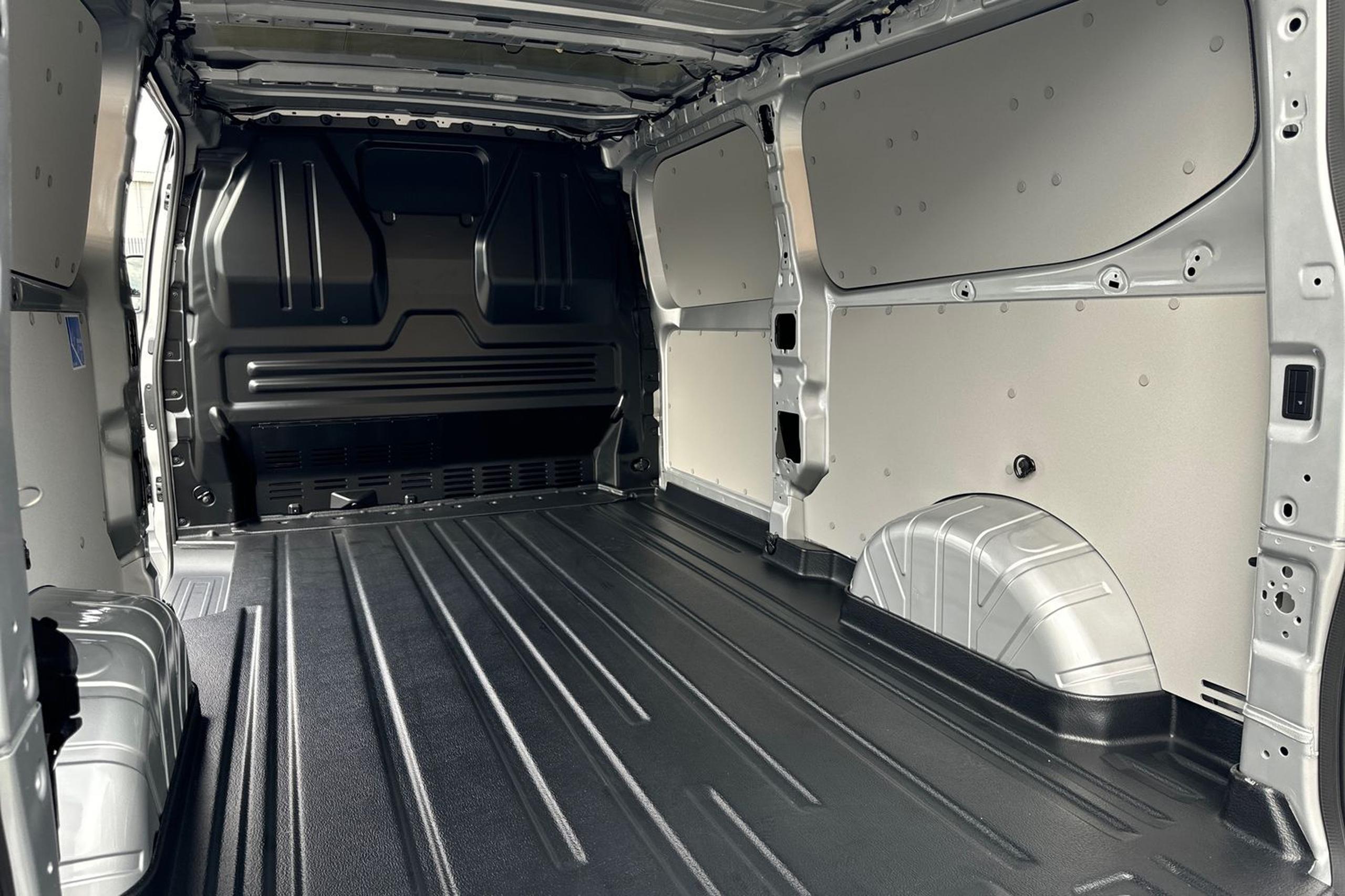 Ford TRANSIT CUSTOM Photo 4