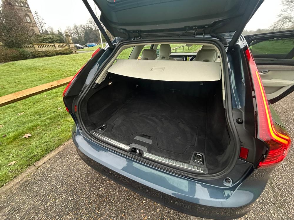 Used Volvo V90 BL23WNS 15