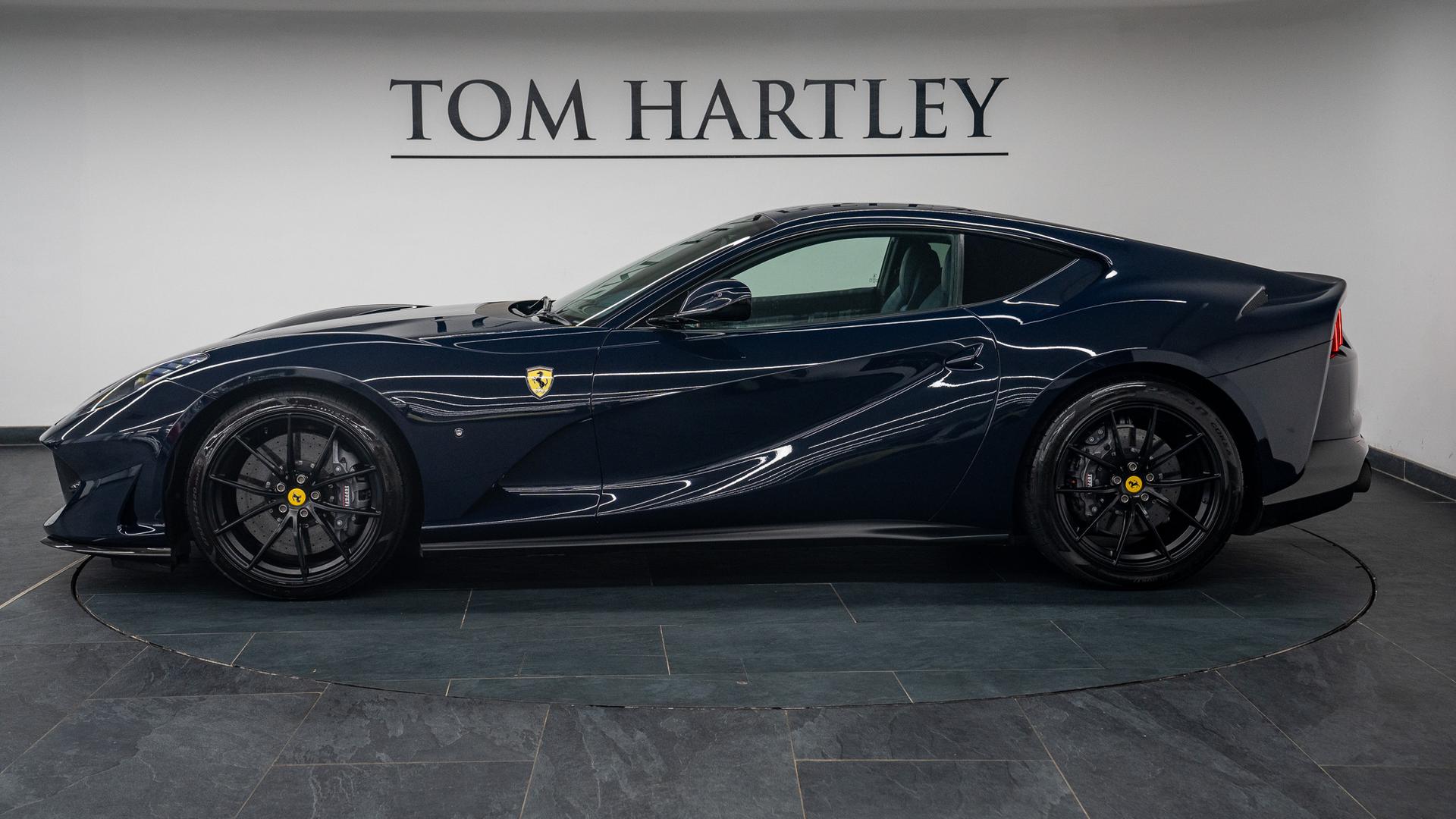 Ferrari 812 Photo 0eaf4ed9-3486-473b-a18c-028c9297db01.jpg
