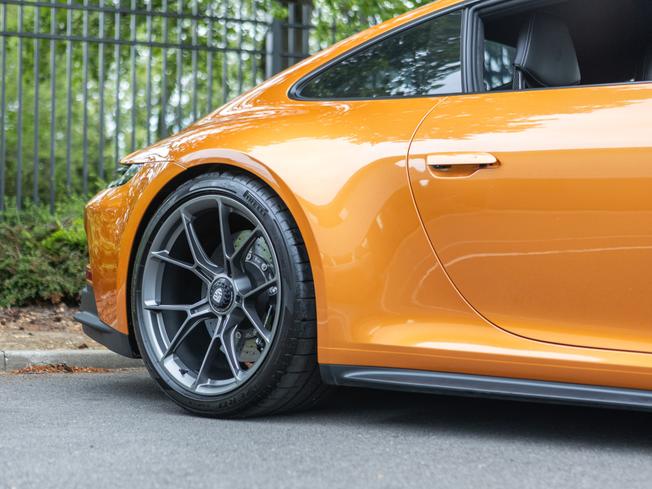 PORSCHE 911 Photo 32