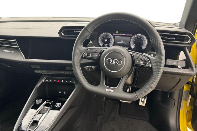 AUDI  A3 Photo 11