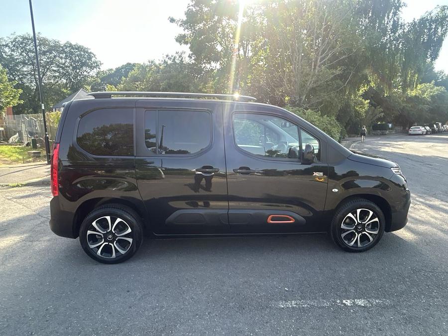 Citroen Berlingo Photo 0f193191-681c-4bbd-abf8-e12094b7e9d0.jpg