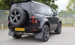 LAND ROVER DEFENDER Photo 3