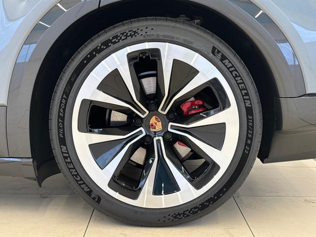 Porsche Cayenne Photo 26
