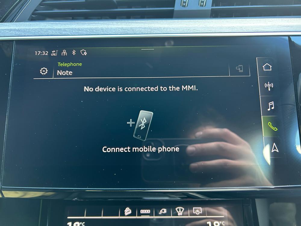 Used Audi e-tron HG72KVC 38