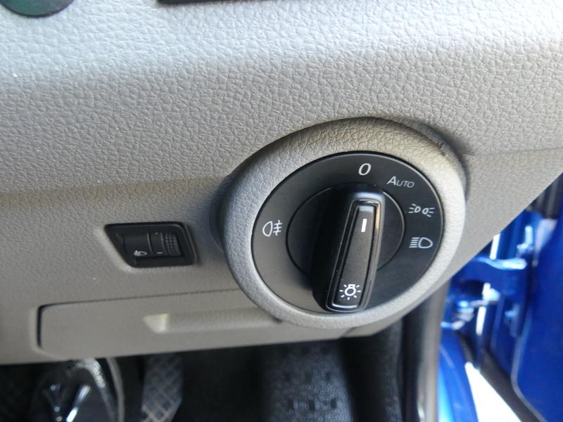 Volkswagen Transporter Shuttle Photo 0f5e119a-e13c-4106-8b81-c0a1a640fb34.jpg