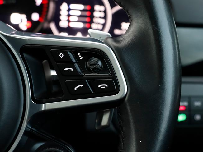 PORSCHE Cayenne Photo 18