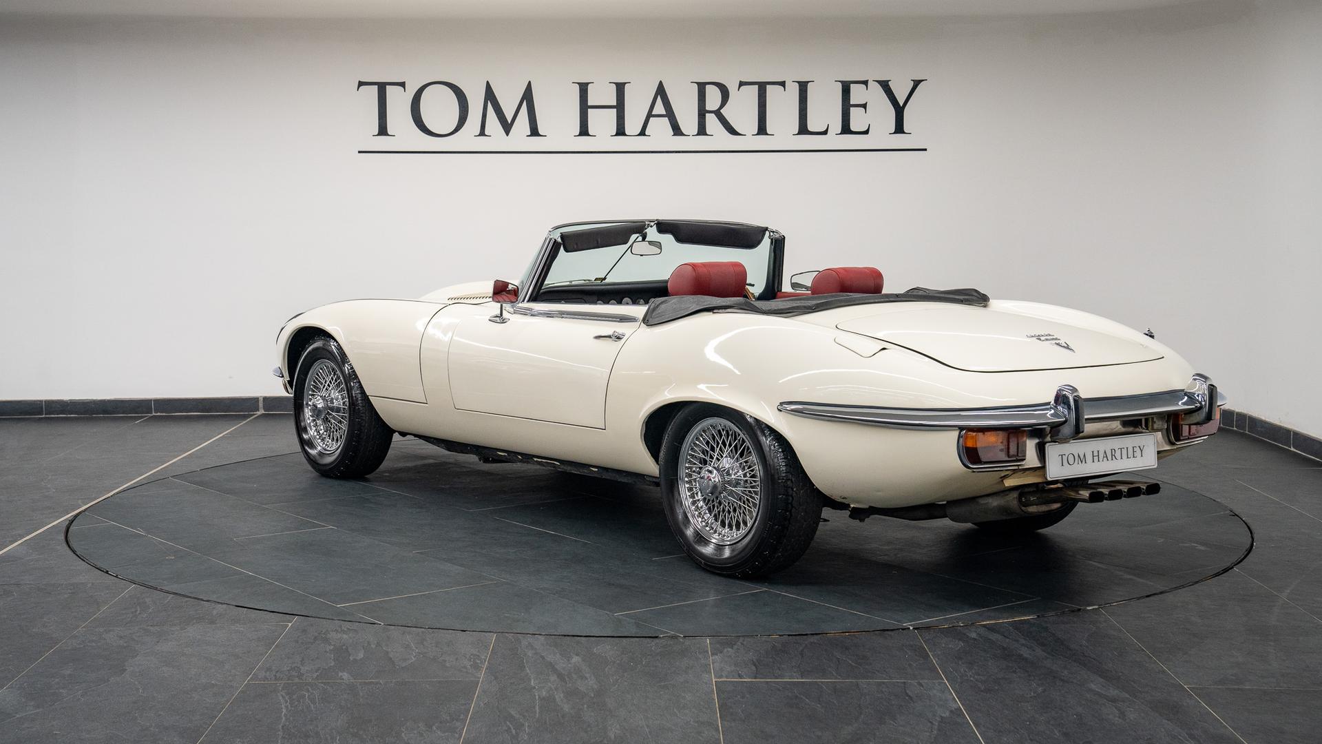 Jaguar E-Type Photo 0f74acf8-bb22-4b85-8d5e-b26438f845f8.jpg