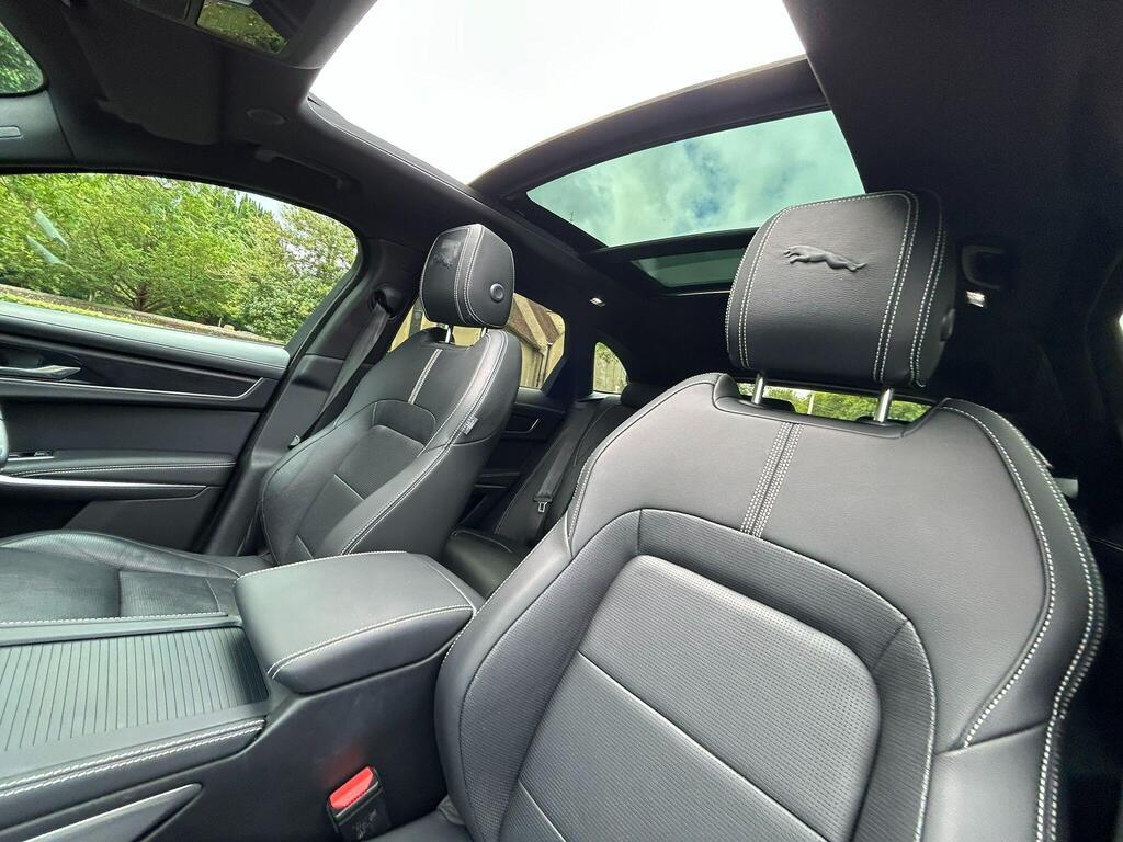2023 Jaguar F-Pace thumbnail 15