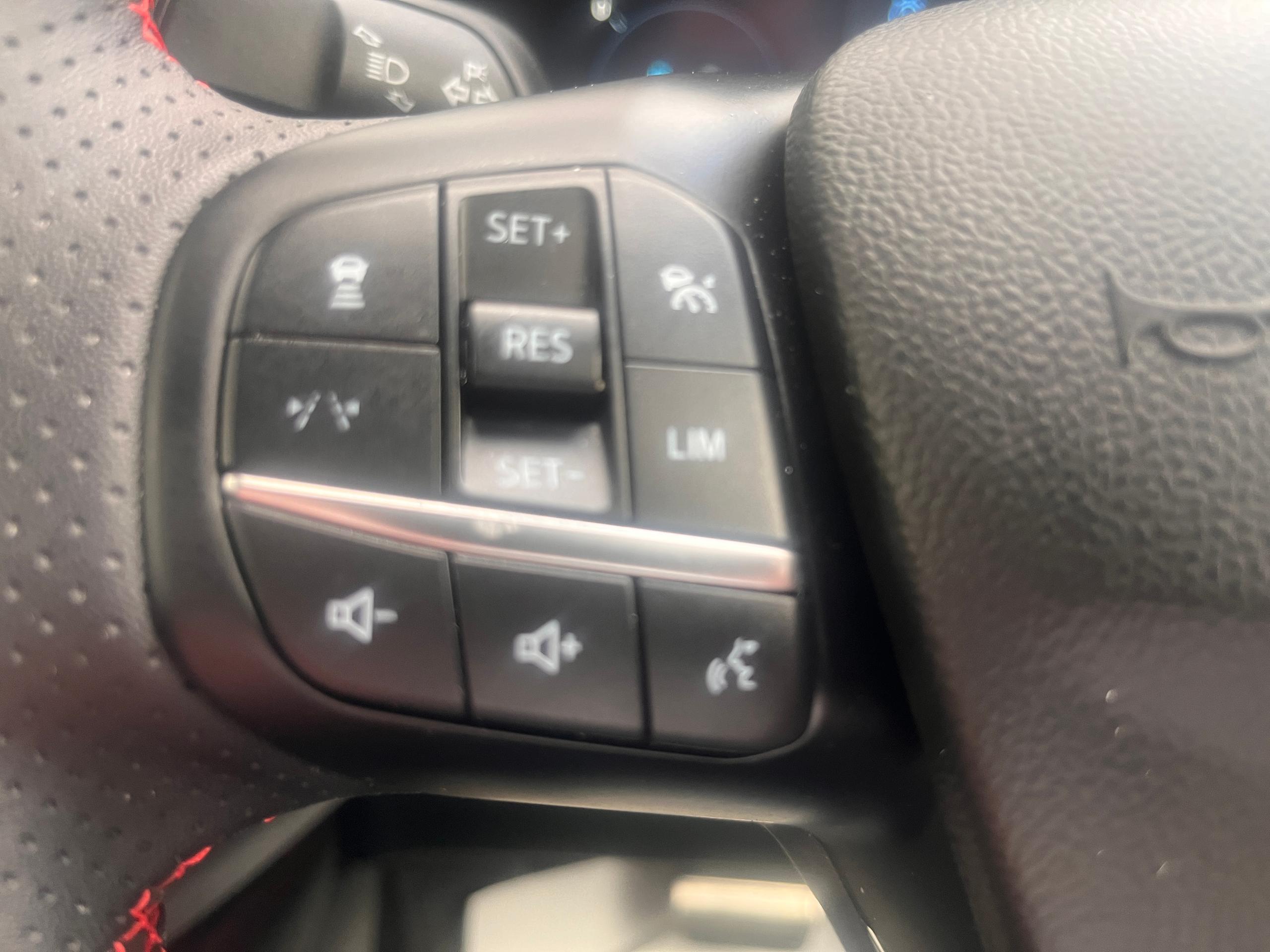 Used Ford Kuga EO75XHA 39