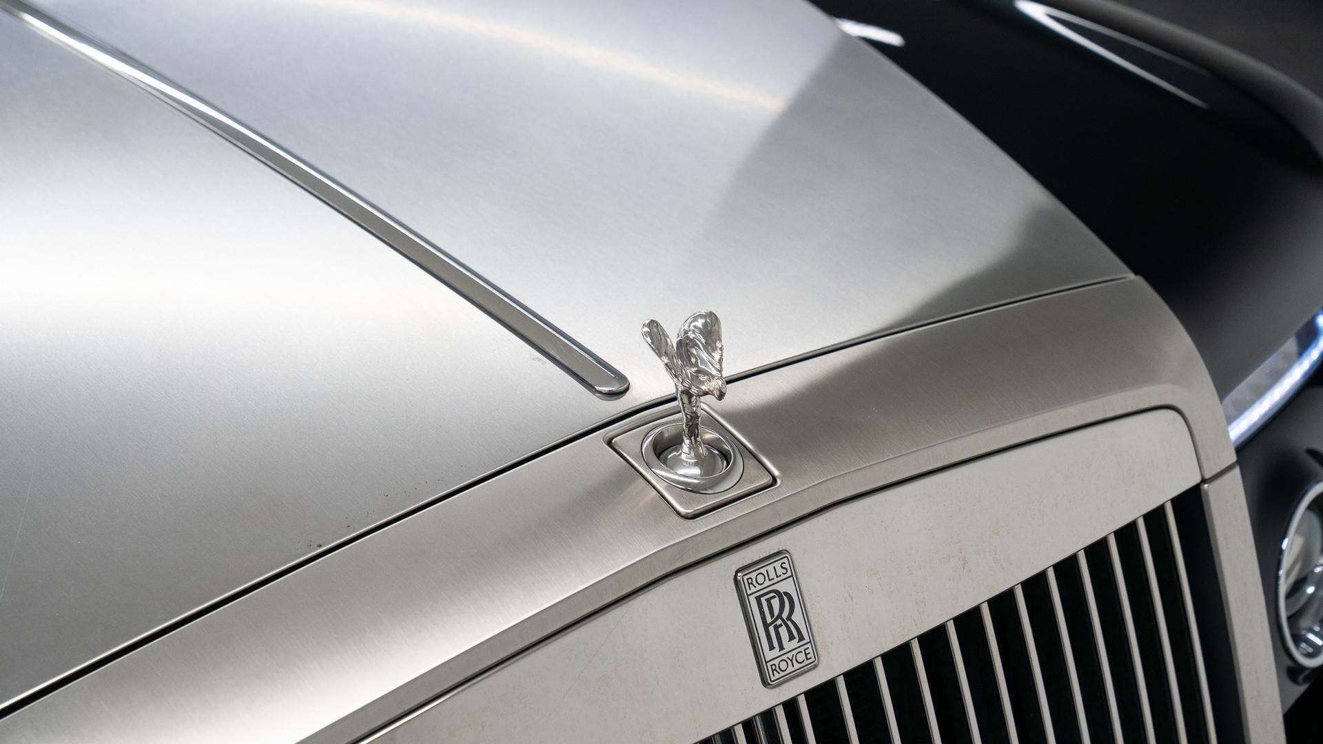 Rolls-Royce Phantom Photo 0f860fc6-68ba-4ac0-9bf5-6847ebc1f492.jpg