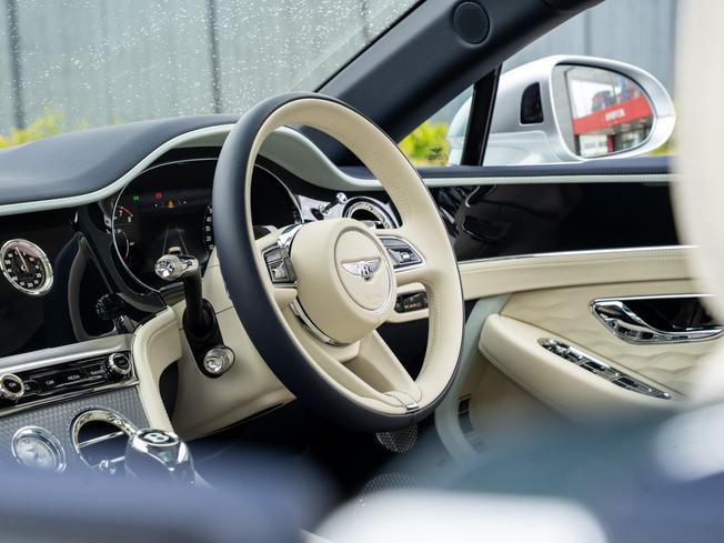 BENTLEY Continental GT  Photo 12