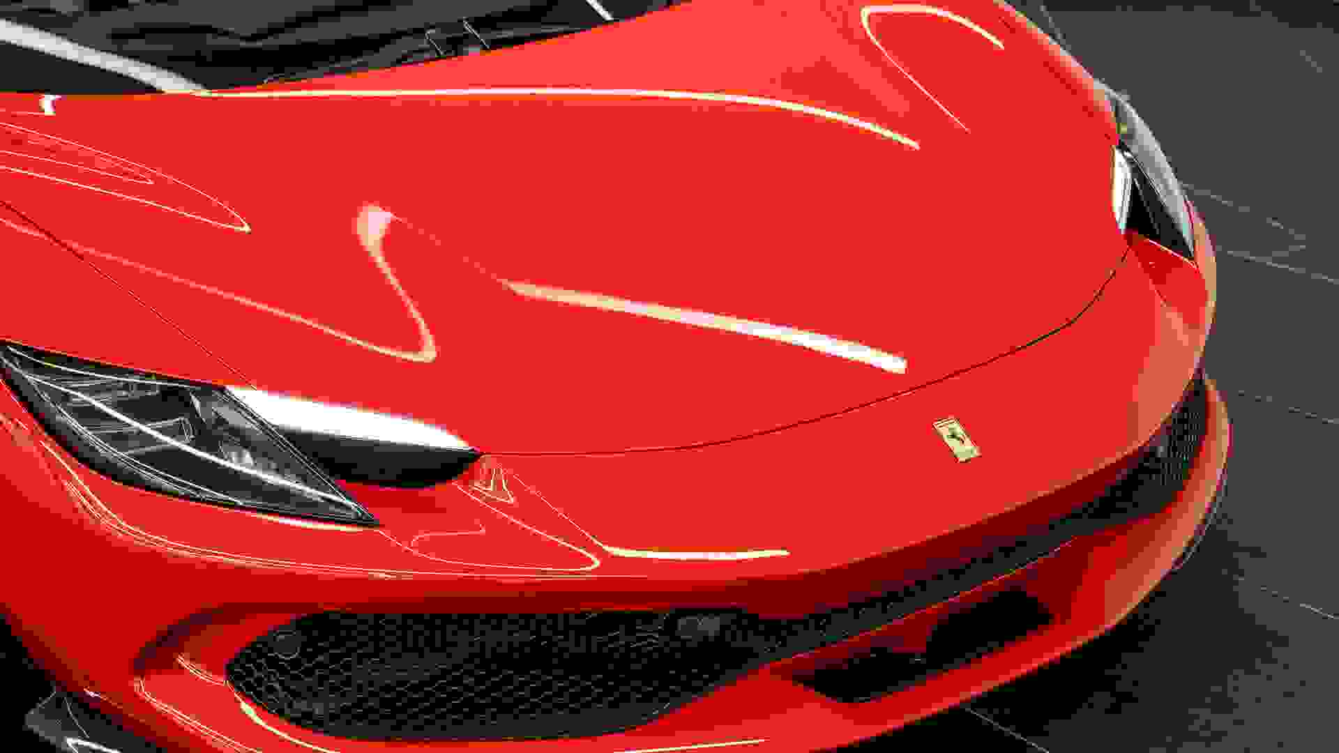 Ferrari 296 Photo 0fa76397-34b5-48c4-ada7-7e58c518962b.jpg
