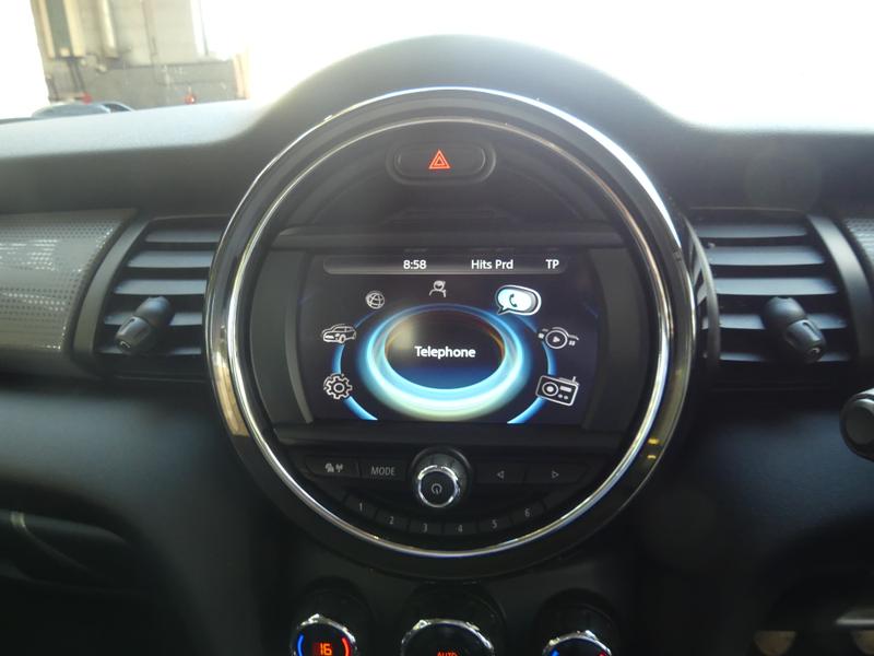 MINI Hatch Photo 0fb2d7ca-2dd3-462b-baa6-51a23ec102a0.jpg