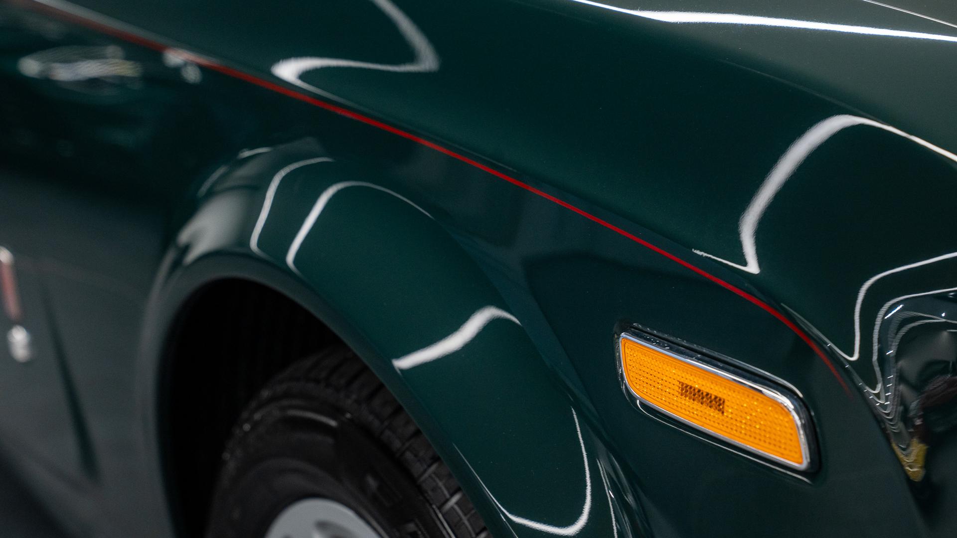 Rolls-Royce Phantom Photo 0fba2352-bd97-4571-b69a-403c26178fda.jpg