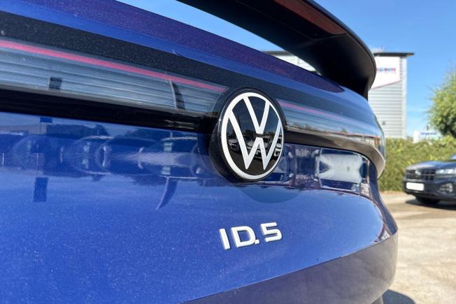 VOLKSWAGEN Id.5 Photo 21