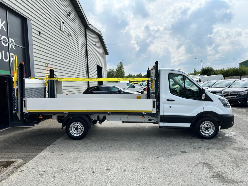 Ford Transit Photo 0fccfc78-6381-40a3-ada4-a8a5ffb1ab1a.jpg