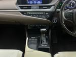 Lexus ES Photo 28