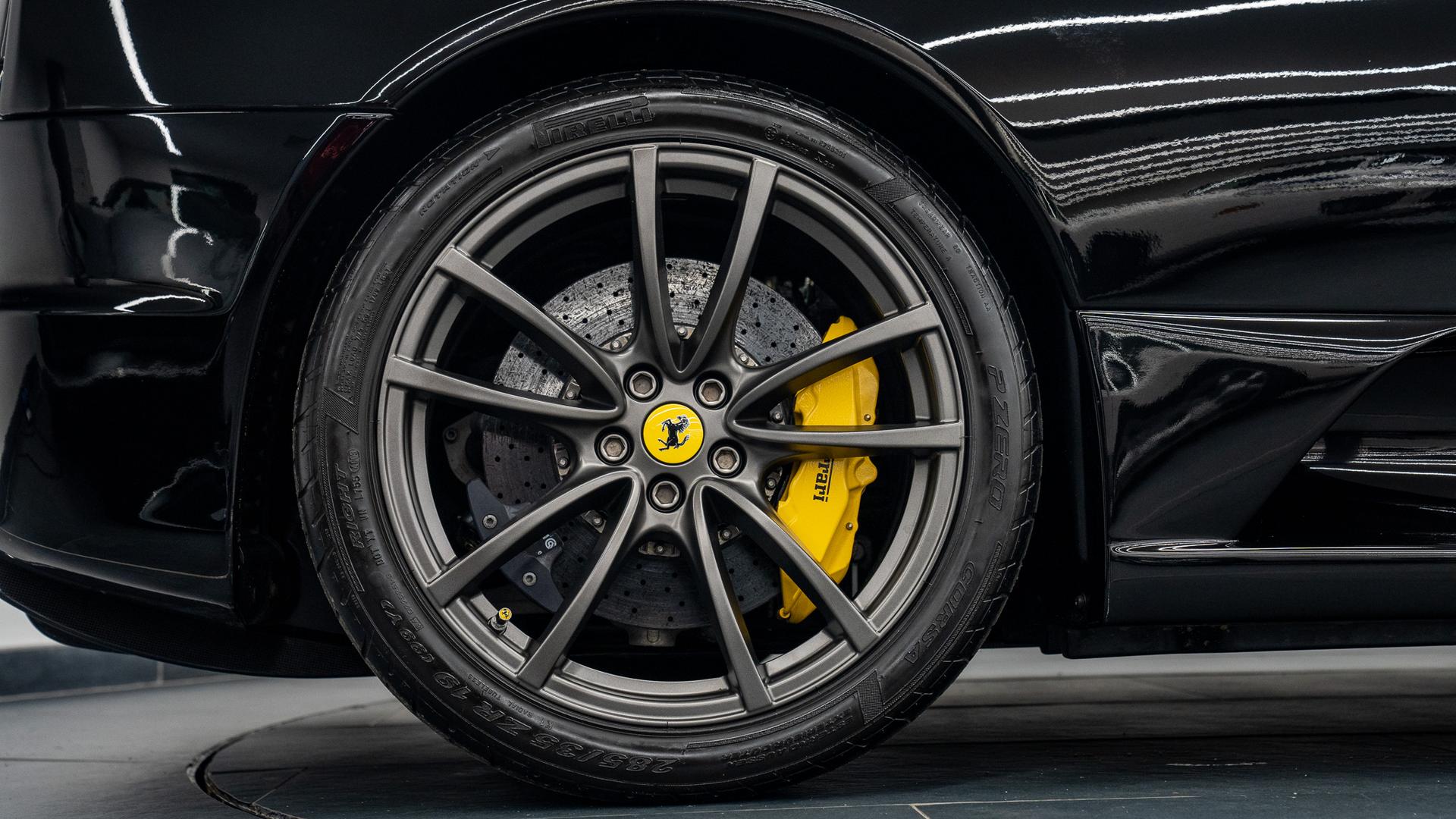Ferrari 430 Photo 0fff8fec-89ad-48f0-9062-a8c1044a756c.jpg