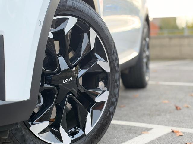 Kia Sorento Photo 100e7353-a12c-4316-9e4c-327fb77bdad0.jpg