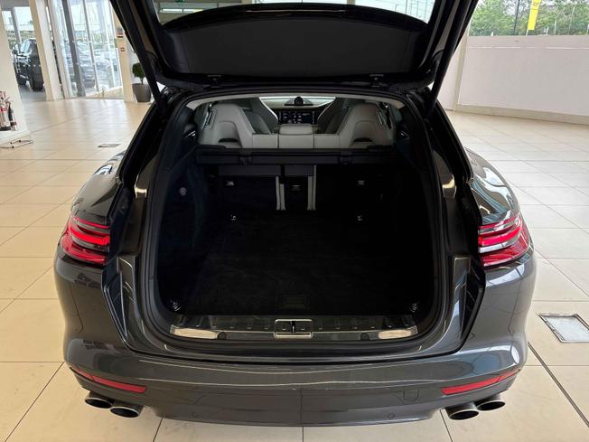 PORSCHE Panamera Photo 19