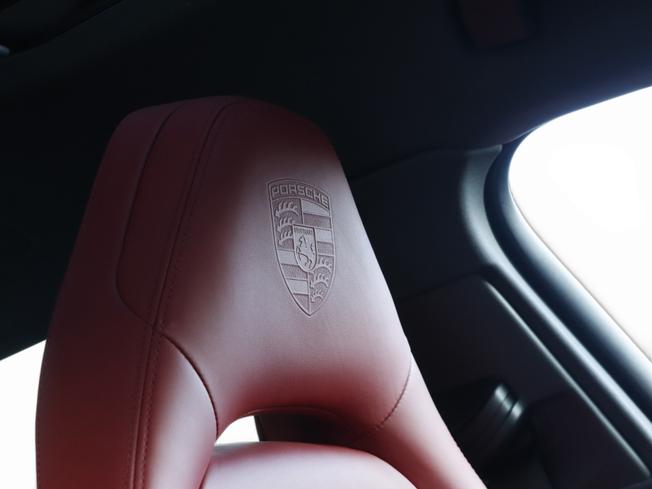 PORSCHE Panamera Photo 28