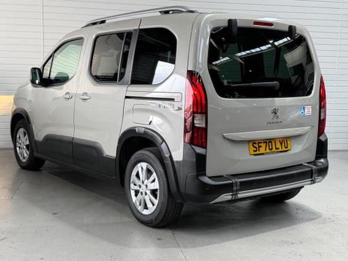 Peugeot Rifter Photo 1026be7d-7769-4029-a279-e83c6427ebe9.jpeg