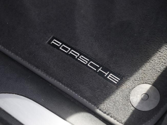 PORSCHE Macan Photo 41
