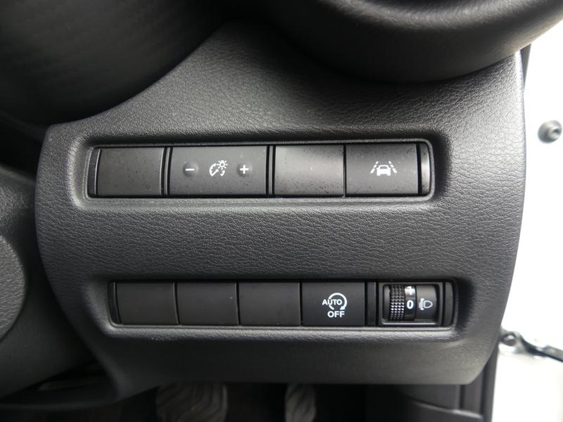 Nissan Juke Photo 1066c96f-8d15-4b27-859f-e768b621dd0c.jpg