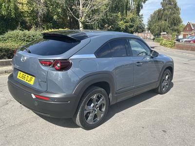 Mazda MX-30 Photo 2