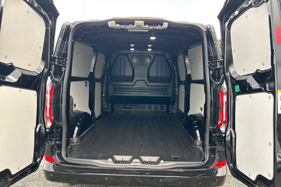 Ford TRANSIT CUSTOM Photo 1071f512-0013-4b31-a42c-54ffee2bd67f.jpg