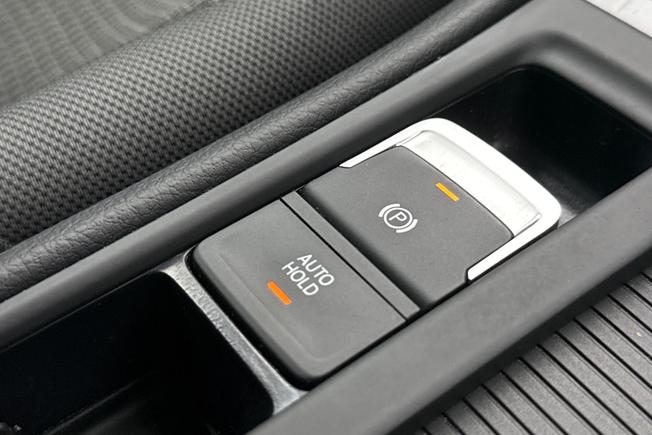 VOLKSWAGEN Golf Photo 35