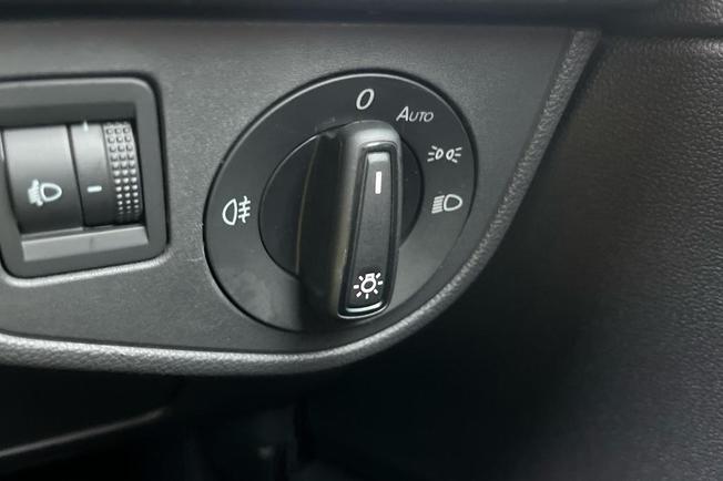 VOLKSWAGEN Polo Photo 14