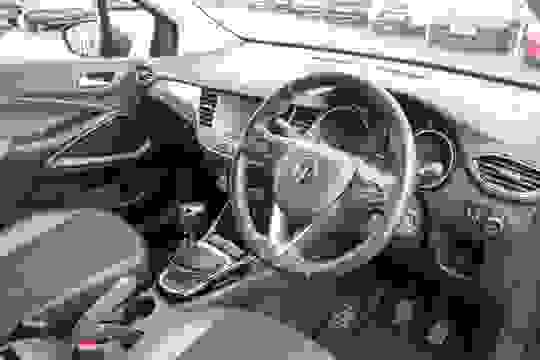 Vauxhall CROSSLAND X Photo 1098f525-163b-41c1-a99f-cfdfcae39545.jpg