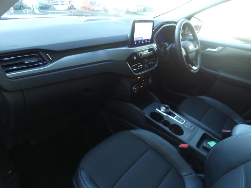 Ford Kuga Photo 10a07ef2-9176-457e-a2dc-6f57d0730d0b.jpg