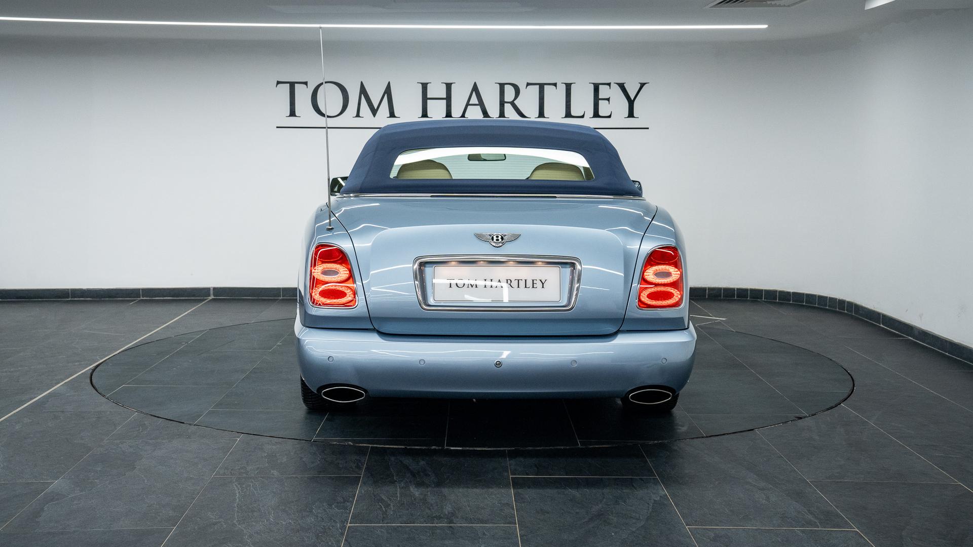 Bentley Azure T Photo 10aff526-8080-4ce2-94f6-692a35839fcd.jpg