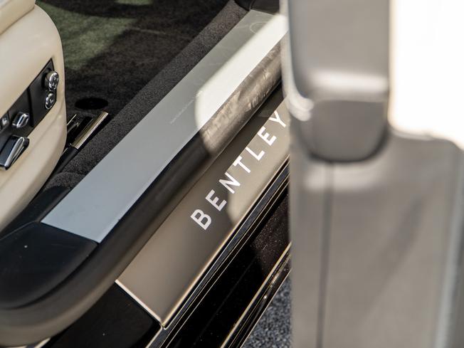 BENTLEY Flying Spur  Photo 35