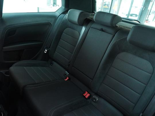 Volkswagen Golf Photo 10c5c387-0b1b-438e-9253-9da08d77f538.jpg