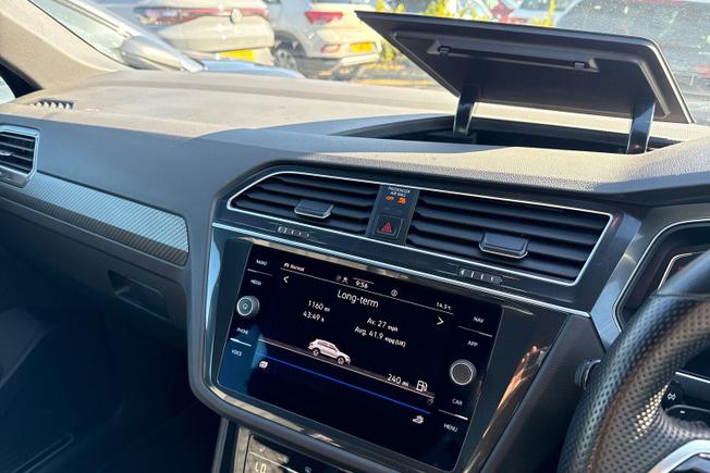 VOLKSWAGEN Tiguan Photo 34