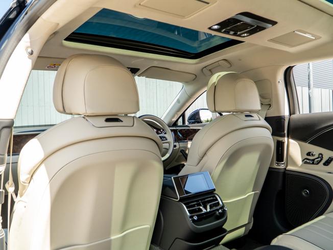 BENTLEY Flying Spur  Photo 22