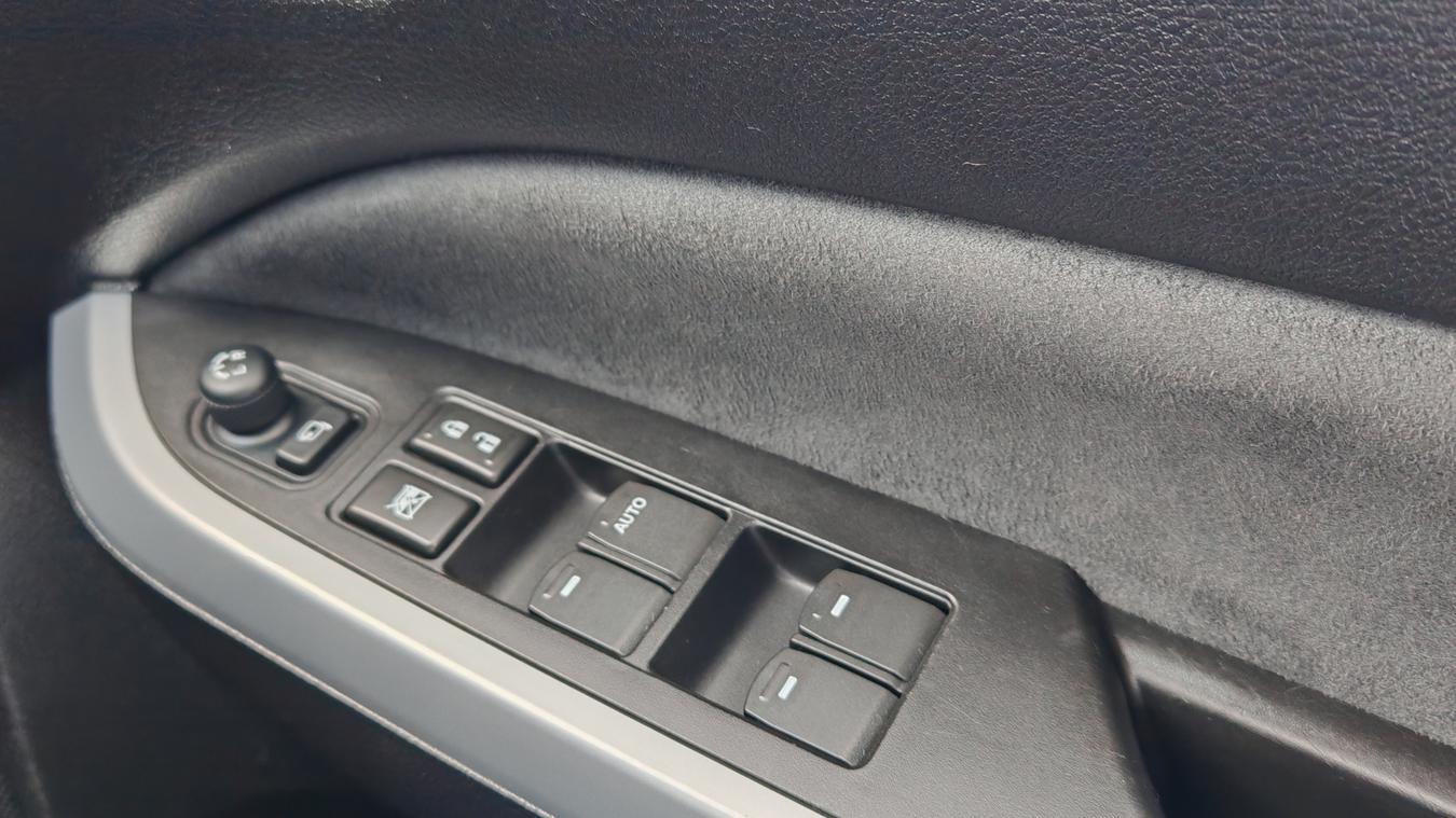 Used Suzuki Vitara WM65OLB 21