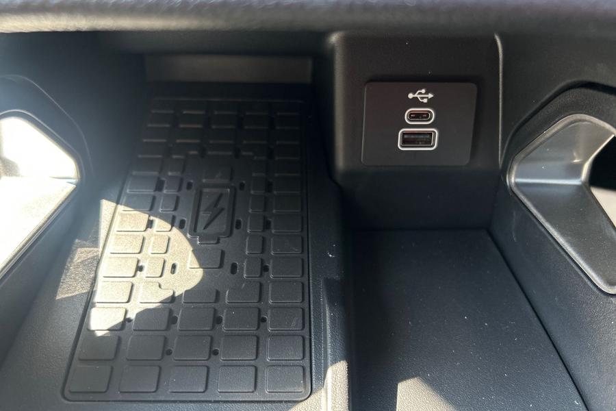 Ford RANGER Photo 10e5ea84-c406-4099-a960-a9b1ab61afba.jpg