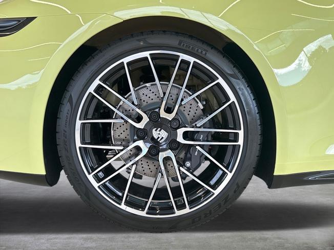 PORSCHE 911 Photo 17