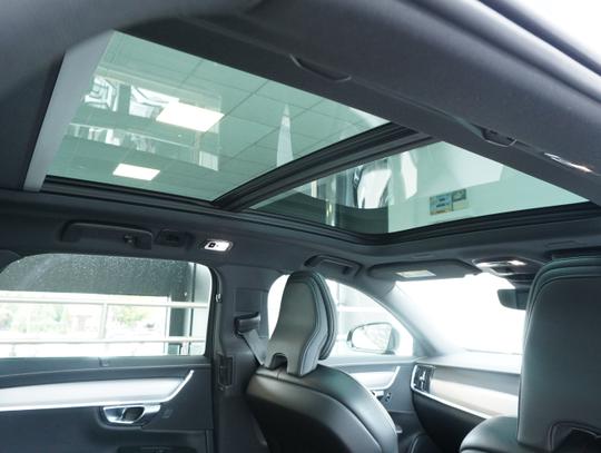 Volvo V90 Photo 110247ef-7f44-4664-83e8-d919f2c5e7d7.jpg