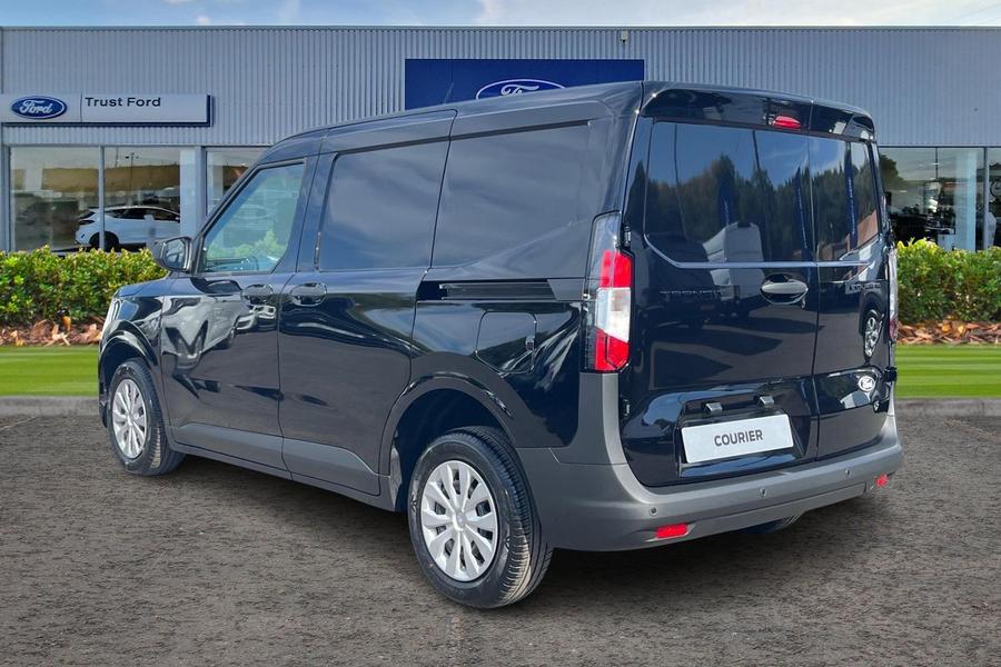 Ford TRANSIT COURIER Photo 11114cc5-a12a-4448-ab1b-463d68f8108e.jpg