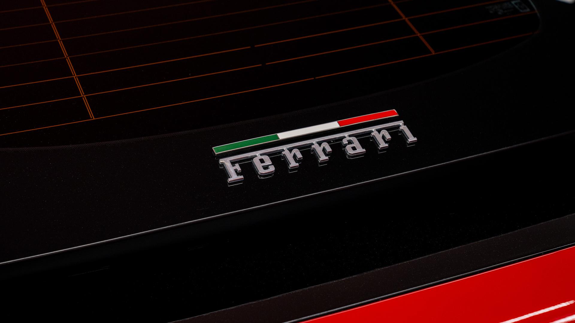 Ferrari 812 Superfast Photo 1114c33c-7612-4eda-b2b3-fae43a488dac.jpg