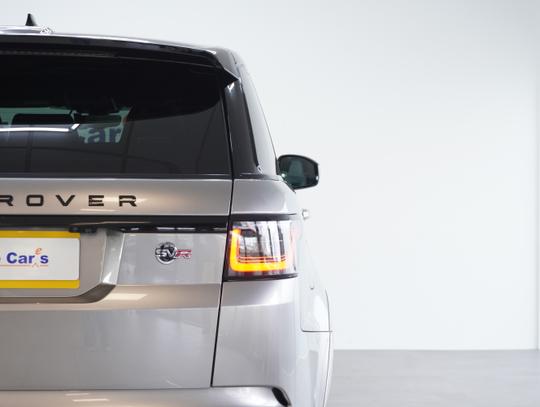 Land Rover Range Rover Sport Photo 111767fb-f37e-4905-a438-fe61f989fc6c.jpg